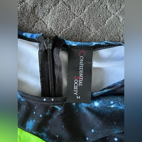 Alien Costume - Picture 5 of 9